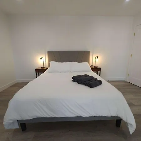The Strip Is Just Around The Corner! Newly Renovated Luxury Modern Minimalist Villa With Large Pool! Las Vegas Exterior photo